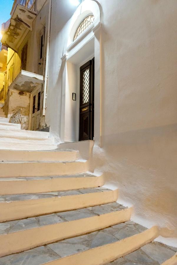 1844 Suites Syros Ermoúpoli Extérieur photo